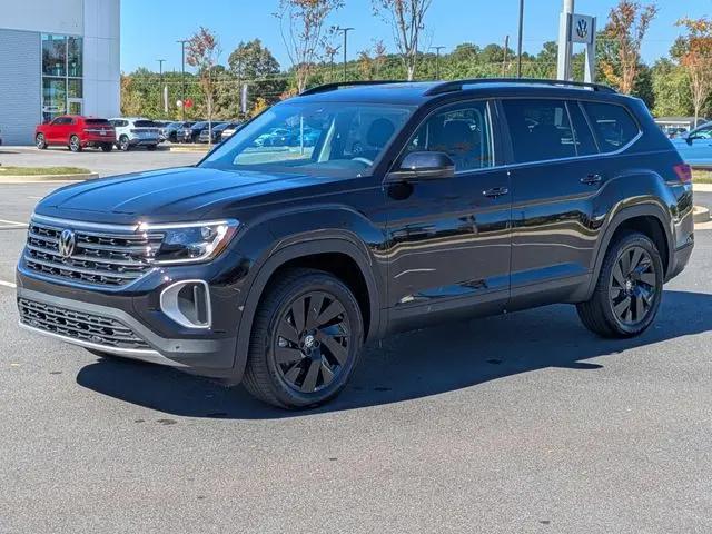 2026 Volkswagen Atlas Cross Sport SE with Technology