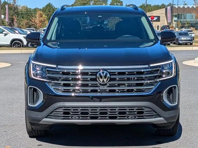 2026 Volkswagen Atlas Cross Sport SE with Technology