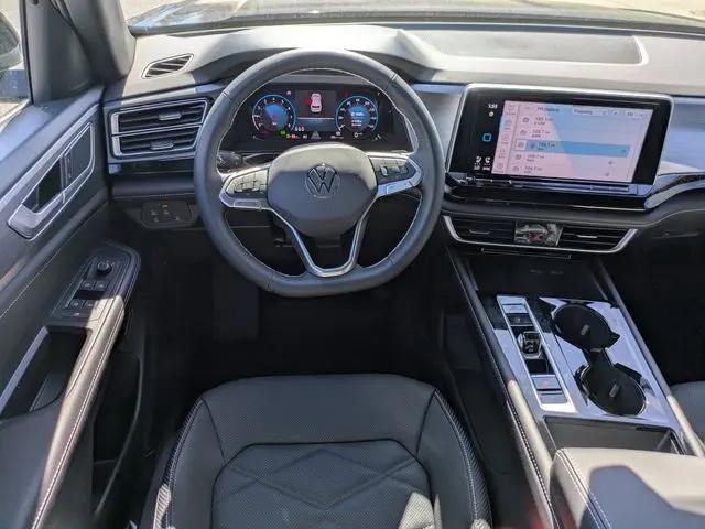 2026 Volkswagen Atlas Cross Sport SE with Technology