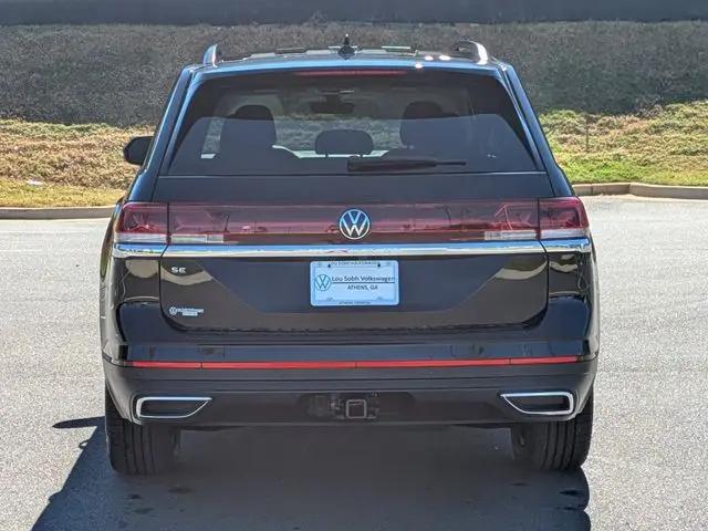 2026 Volkswagen Atlas SE with Technology