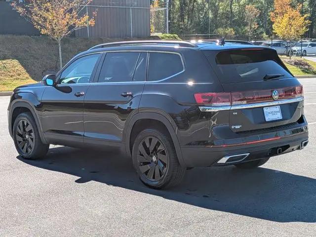 2026 Volkswagen Atlas SE with Technology