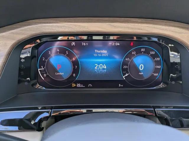 2026 Volkswagen Atlas SE with Technology