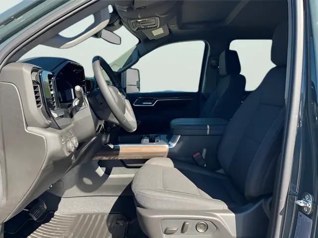 2026 Chevrolet Silverado 3500HD Crew Cab, Standard Bed, LT, 4WD