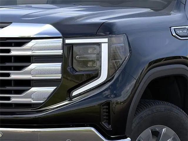 2026 GMC Sierra 1500 Crew Cab, Short Bed, SLE, 4WD