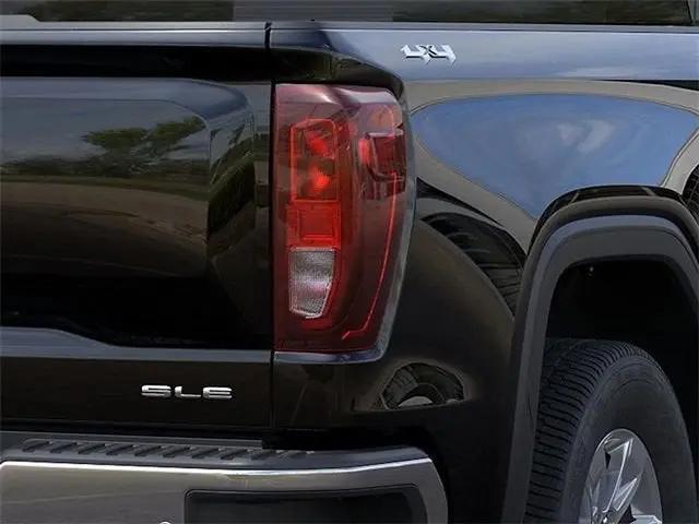 2026 GMC Sierra 1500 Crew Cab, Short Bed, SLE, 4WD