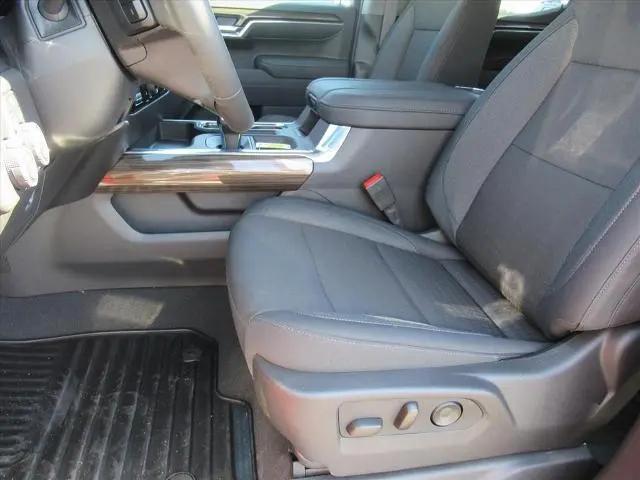 2026 Chevrolet Silverado 1500 2WD Crew Cab Standard Bed LT