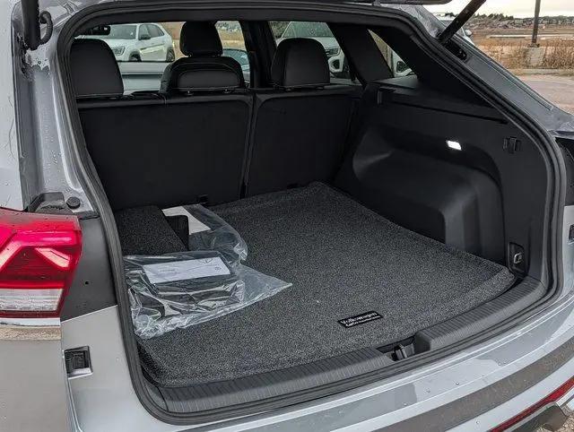 2026 Volkswagen Atlas Cross Sport SEL