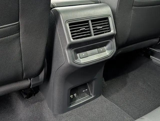 2026 Volkswagen Atlas Cross Sport SEL