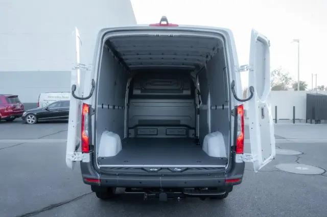 2026 Mercedes-Benz Sprinter 2500 Standard Roof 4-Cyl Diesel HO