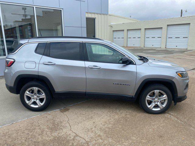 2024 Jeep Compass Latitude 4x4 2024 Jeep Compass Latitude 4x4