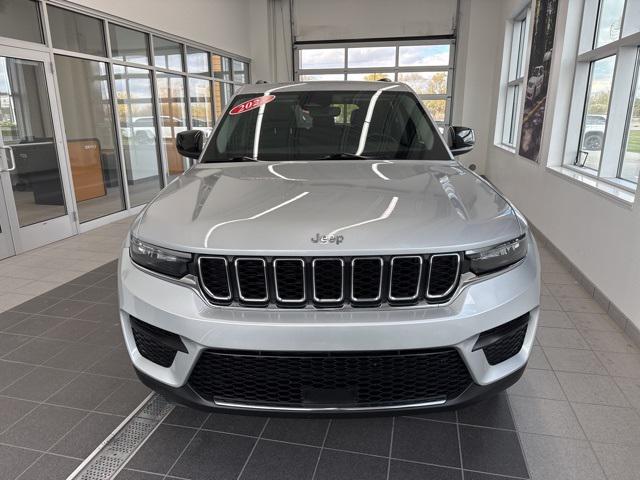 2023 Jeep Grand Cherokee Laredo 4x4 2023 Jeep Grand Cherokee Laredo 4x4