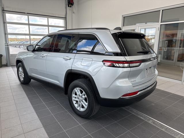 2023 Jeep Grand Cherokee Laredo 4x4 2023 Jeep Grand Cherokee Laredo 4x4