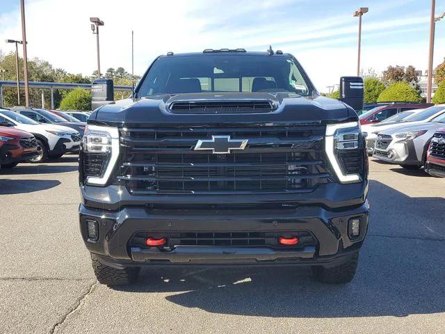 2025 Chevrolet Silverado 2500HD 4WD Crew Cab Standard Bed LT