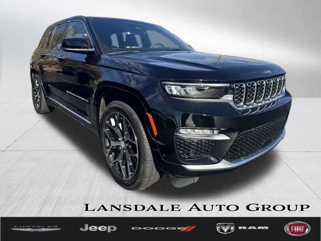 2022 Jeep Grand Cherokee Summit Reserve 4x4 2022 Jeep Grand Cherokee Summit Reserve 4x4