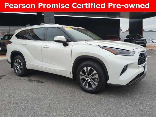 2021 Toyota Highlander XLE 2021 Toyota Highlander XLE
