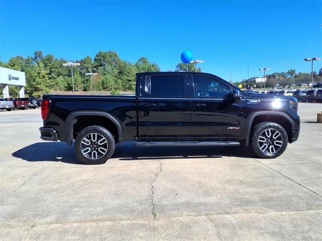 2022 GMC Sierra 1500 4WD Crew Cab Short Box AT4