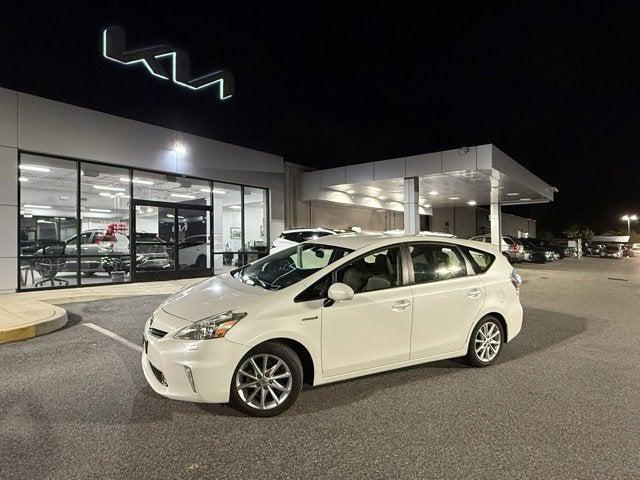 2014 Toyota Prius v Two