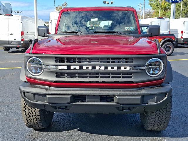 2025 Ford Bronco Base 4 Door 4x4