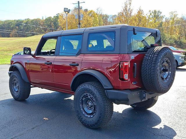 2025 Ford Bronco Base 4 Door 4x4