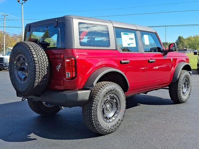 2025 Ford Bronco Base 4 Door 4x4