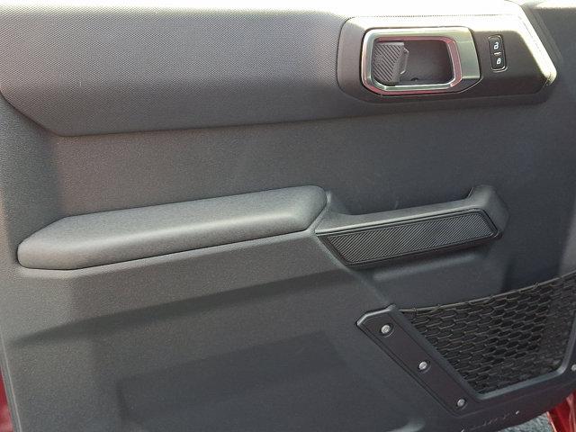 2025 Ford Bronco Base 4 Door 4x4