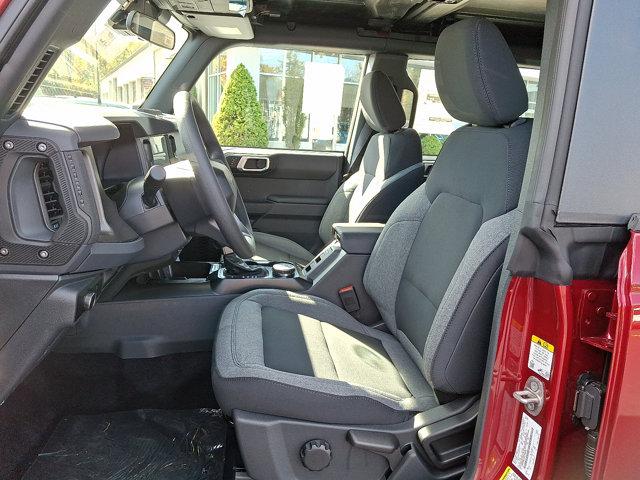 2025 Ford Bronco Base 4 Door 4x4