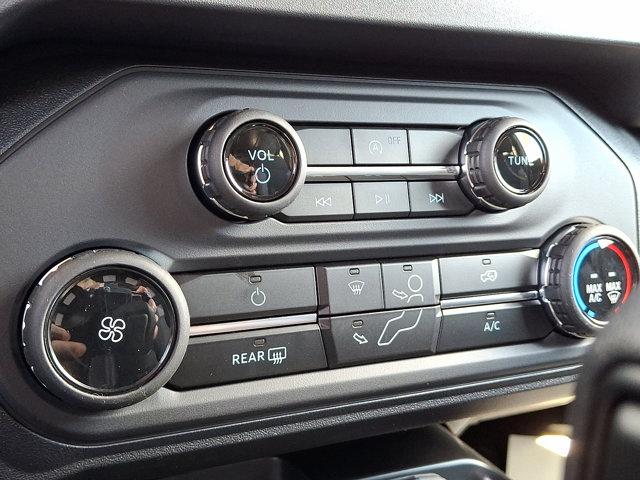 2025 Ford Bronco Base 4 Door 4x4