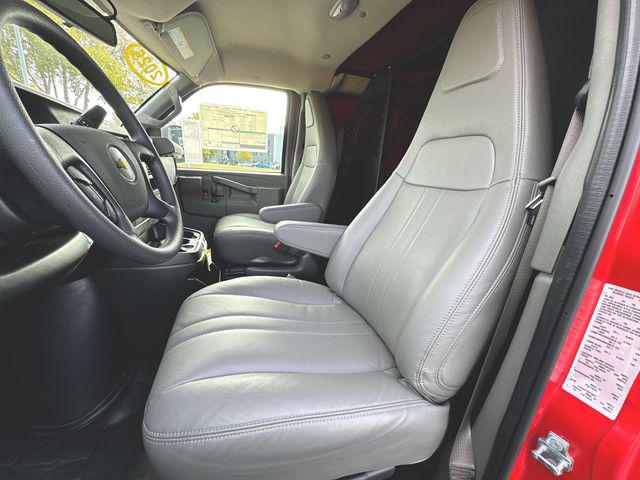 2025 Chevrolet Express Cargo Van RWD 2500 Regular Wheelbase WT