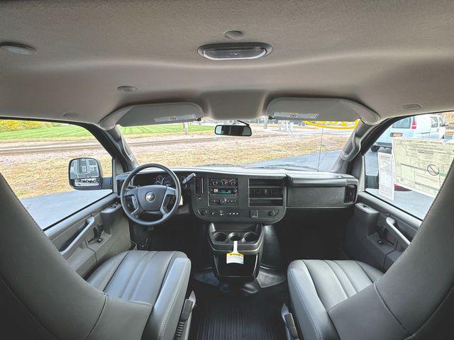 2025 Chevrolet Express Cargo Van RWD 2500 Regular Wheelbase WT
