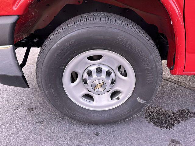 2025 Chevrolet Express Cargo Van RWD 2500 Regular Wheelbase WT