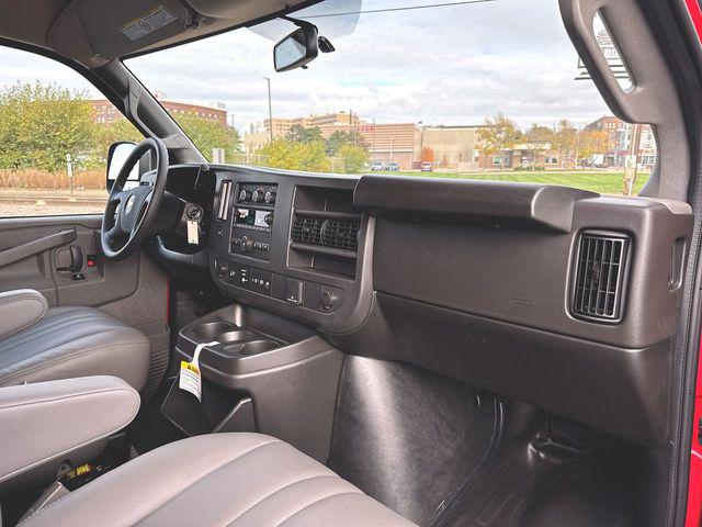 2025 Chevrolet Express Cargo Van RWD 2500 Regular Wheelbase WT