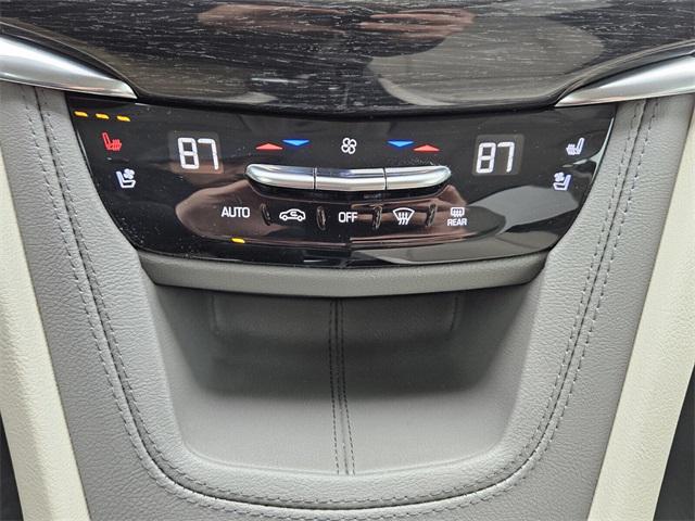 2022 Cadillac XT6 FWD Premium Luxury