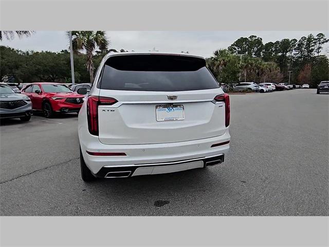 2022 Cadillac XT6 FWD Premium Luxury