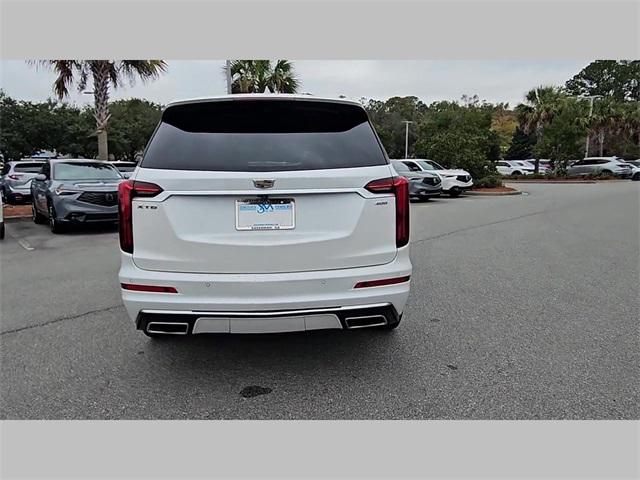 2022 Cadillac XT6 FWD Premium Luxury