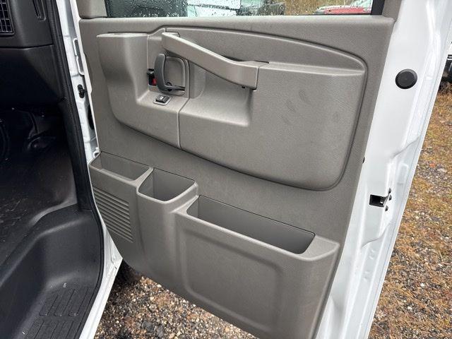2025 GMC Savana Cutaway Work Van