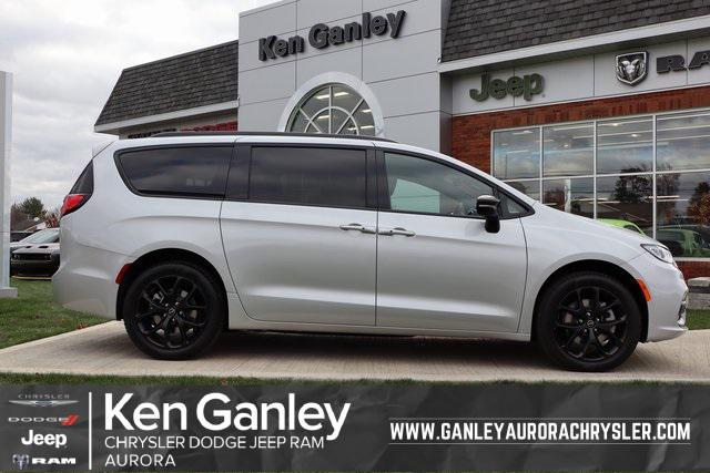 2026 Chrysler Pacifica PACIFICA LIMITED AWD