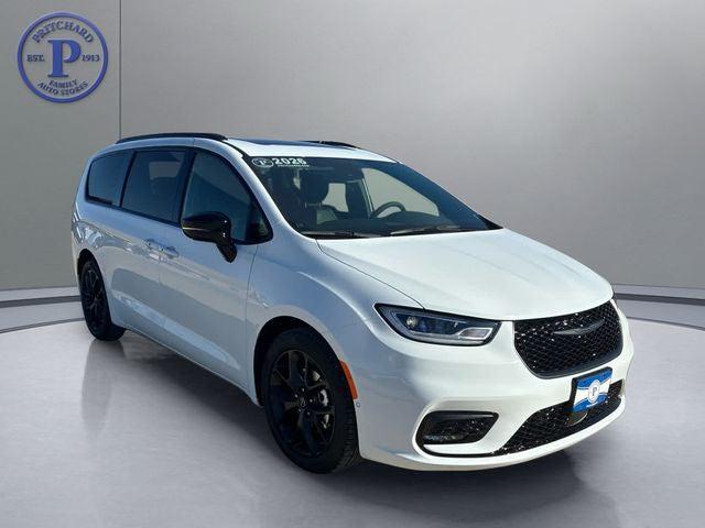 2026 Chrysler Pacifica Limited for sale in Forest City, IA