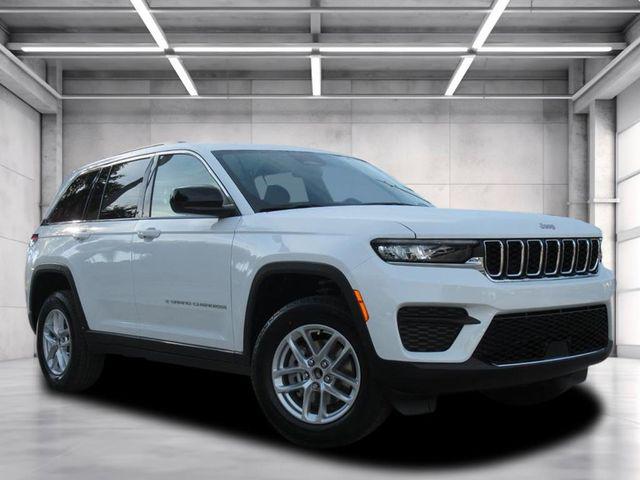 2025 Jeep Grand Cherokee GRAND CHEROKEE LAREDO X 4X2