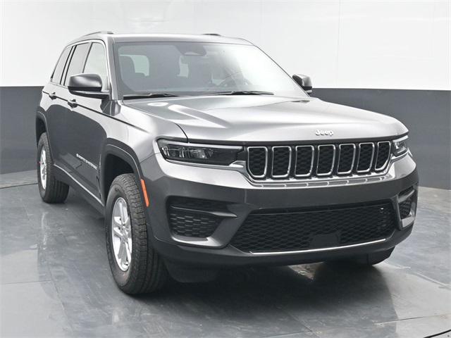 2025 Jeep Grand Cherokee GRAND CHEROKEE LAREDO 4X4