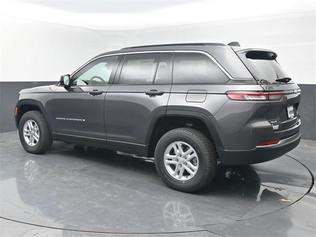 2025 Jeep Grand Cherokee GRAND CHEROKEE LAREDO 4X4
