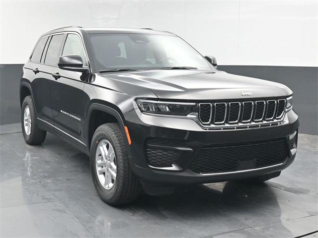 2025 Jeep Grand Cherokee GRAND CHEROKEE LAREDO 4X4