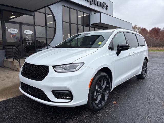 2026 Chrysler Pacifica PACIFICA LIMITED AWD