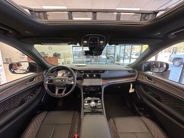 2025 Jeep Grand Cherokee GRAND CHEROKEE L SUMMIT 4X4