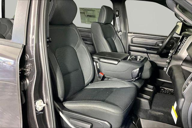 2026 Ram 1500 Warlock Crew Cab 4x4 5'7" Box
