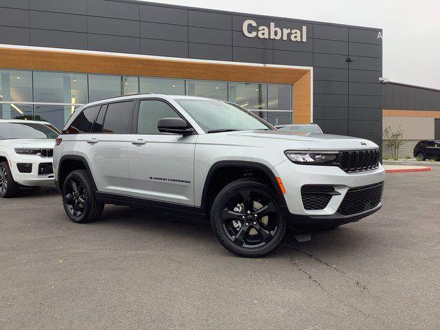2025 Jeep Grand Cherokee GRAND CHEROKEE ALTITUDE X 4X4
