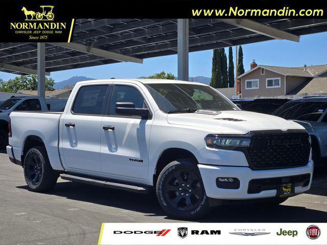 2026 RAM Ram 1500 RAM 1500 EXPRESS CREW CAB 4X4 57 BOX