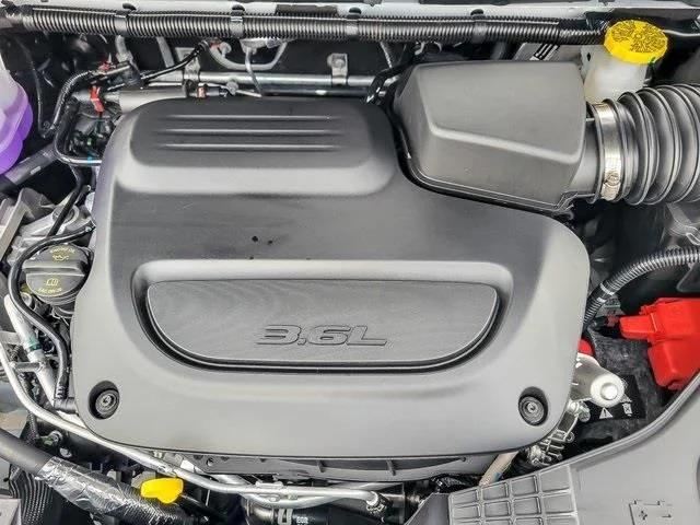 2026 Chrysler Pacifica Select AWD