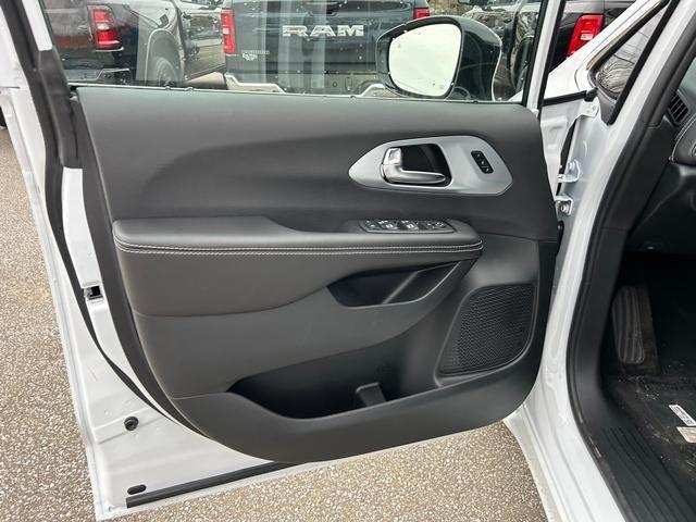 2026 Chrysler Pacifica Limited AWD