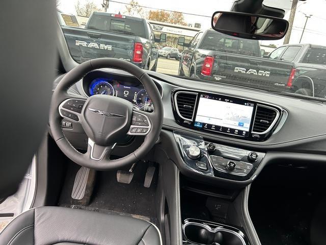 2026 Chrysler Pacifica Limited AWD