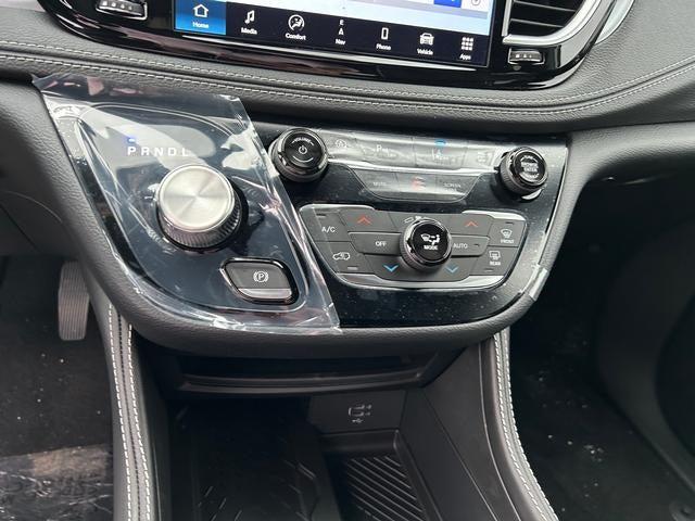 2026 Chrysler Pacifica Limited AWD
